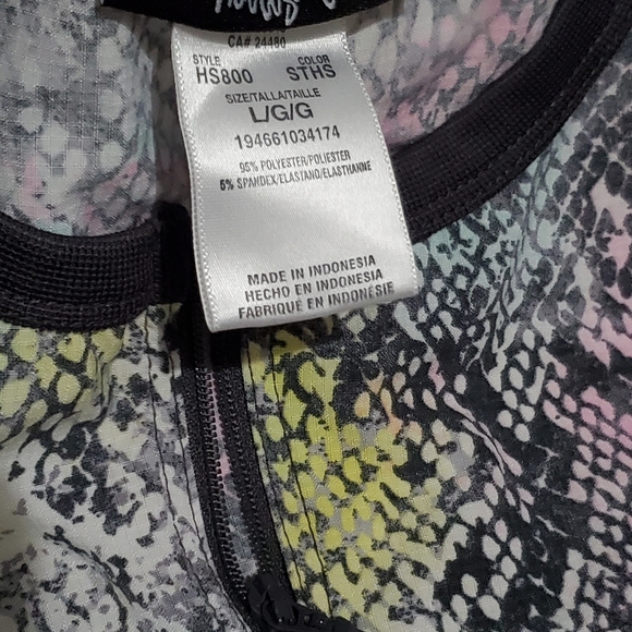 Scrub Top - Picture 2 of 2